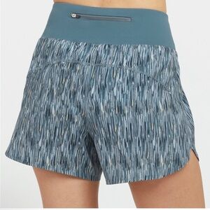 Spanx The Get Moving Exercise Short 4” - Blue Brushstroke size M